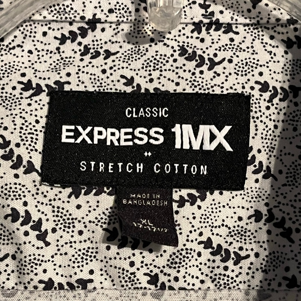 Men’s Express button down - Picture 4 of 6